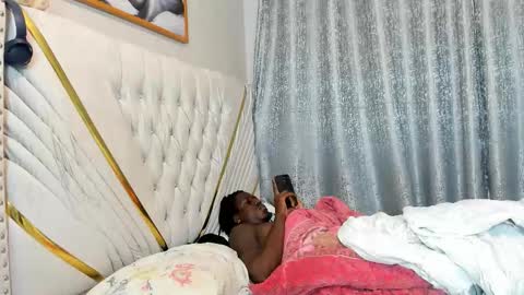 Snapshot of netfux_and_chill chatting on 02-10-26, 09:13 netfux_and_chill online show from 02-10-26, 09:13