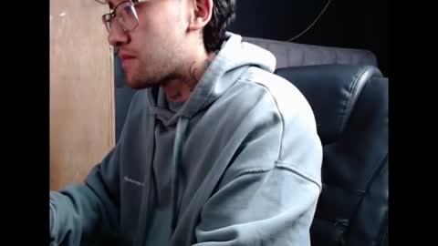 neuttron online show from 01-08-26, 02:36