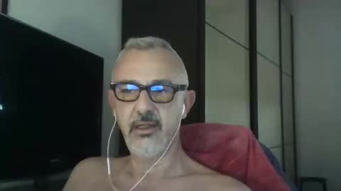 nevenerabis online show from 10-19-25, 01:34