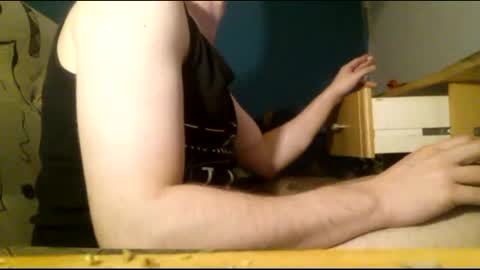 Snapshot of neverland966 chatting on 03-09-25, 03:32 Mark online show from 03-09-25, 03:32