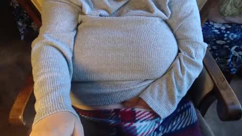 Lilly  online show from 03-04-25, 01:59