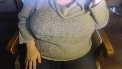 Lilly  online show from 11-26-25, 11:11