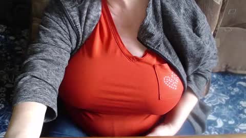 Lilly  online show from 12-20-25, 08:54