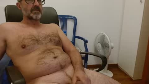 Snapshot of new_simi_74 chatting on 09-15-25, 06:41 simi online show from 09-15-25, 06:41