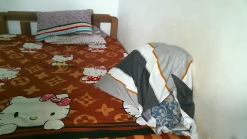 Lucy Pearl online show from 01-15-25, 03:54