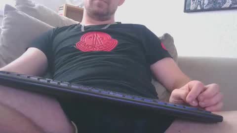 Snapshot of newkammer87 chatting on 11-17-25, 12:11 Lance Hardwood online show from 11-17-25, 12:11