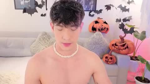   online show from 11-03-25, 09:27