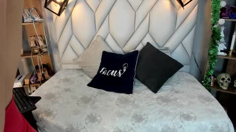 Milena online show from 01-10-25, 01:31