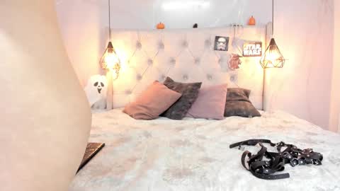 Milena online show from 11-08-25, 01:33