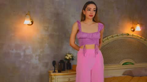 Snapshot of nganlico chatting on 11-18-25, 03:01 Anasteisha online show from 11-18-25, 03:01