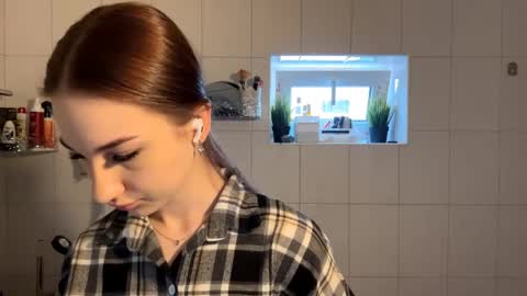 Kate Ng online show from 04-13-26, 04:18