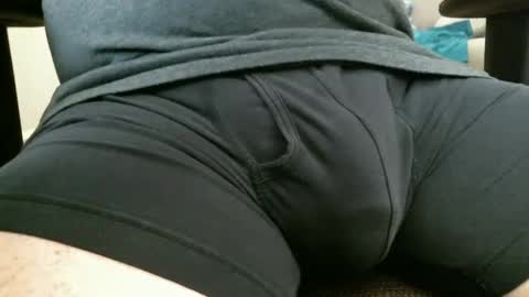 Snapshot of ngurth chatting on 10-25-25, 08:58 ngurth online show from 10-25-25, 08:58