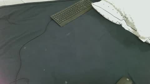 nia_0 online show from 02-09-26, 11:03