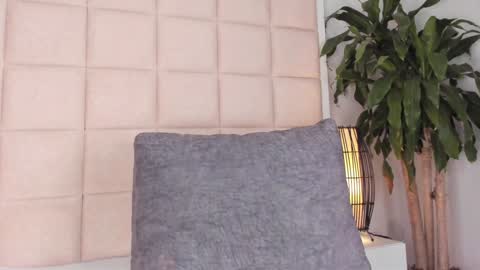 Snapshot of nia_bunny chatting on 12-03-24, 06:17 Nia online show from 12-03-24, 06:17