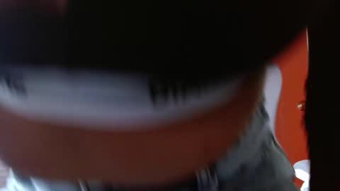 Snapshot of nia_cop chatting on 11-19-25, 04:40 Dani online show from 11-19-25, 04:40