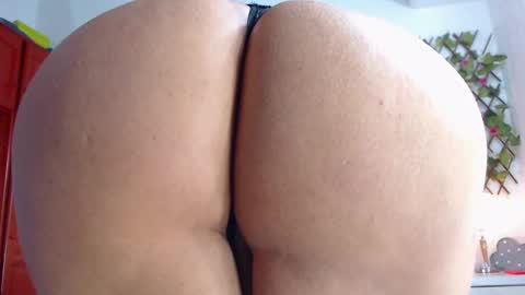 niabussethxxx online show from 02-27-25, 05:45