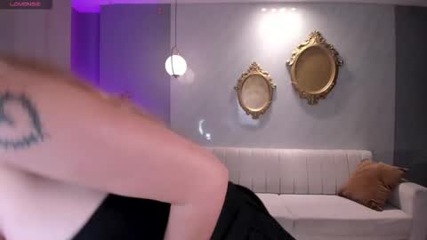 SQUIRTER DOLL    online show from 02-19-26, 06:48