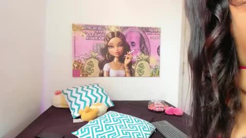  Nia  online show from 10-28-25, 04:42