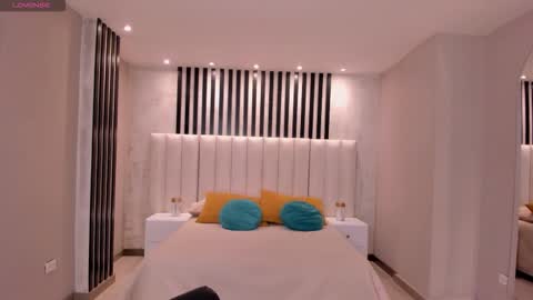 Call me Nia  online show from 09-27-25, 06:57