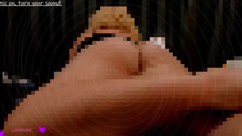 Kim online show from 10-14-25, 01:56