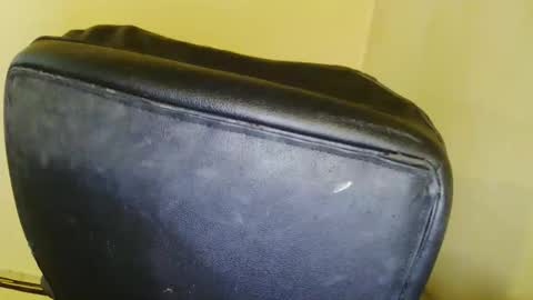 Snapshot of niccibaby chatting on 11-15-25, 07:54 Nicci babyyy online show from 11-15-25, 07:54