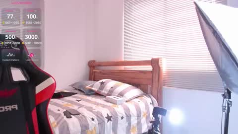 Snapshot of nice_day_ chatting on 12-05-25, 02:58 day online show from 12-05-25, 02:58