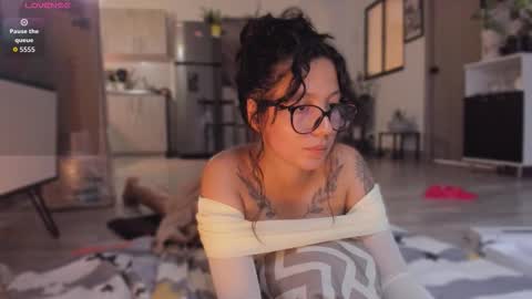 Snapshot of nice_day_ chatting on 01-10-26, 02:02 day online show from 01-10-26, 02:02