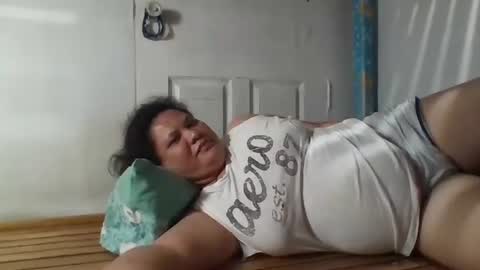 Snapshot of niceasianpussy chatting on 09-12-25, 01:00 niceasianpussy online show from 09-12-25, 01:00