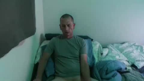 Snapshot of nicebutnaughty25 chatting on 09-25-25, 08:07 niceguy online show from 09-25-25, 08:07