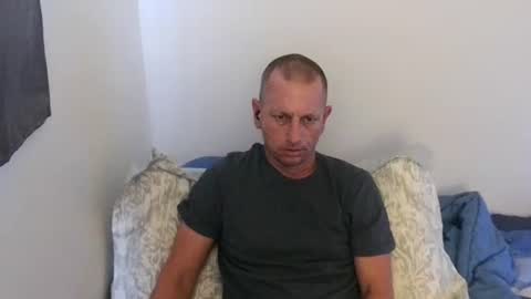 Snapshot of nicebutnaughty25 chatting on 09-28-25, 06:02 niceguy online show from 09-28-25, 06:02