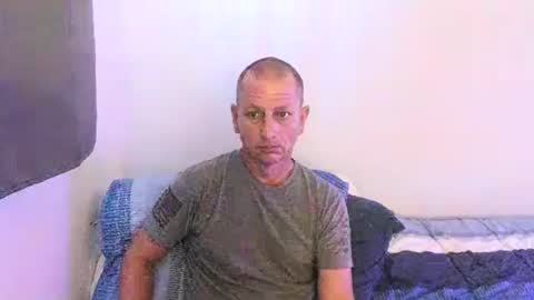 Snapshot of nicebutnaughty25 chatting on 10-04-25, 09:35 niceguy online show from 10-04-25, 09:35