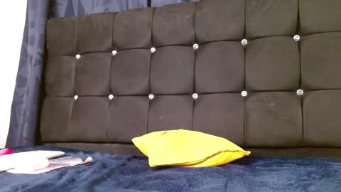 Snapshot of nicecherry_ chatting on 12-28-24, 02:22 Michell online show from 12-28-24, 02:22