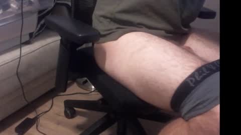 Snapshot of niceeggs0815 chatting on 11-25-25, 06:24 niceeggs0815 online show from 11-25-25, 06:24