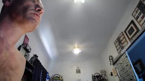 Snapshot of niceonebrov chatting on 02-09-26, 01:31 niceonebrov online show from 02-09-26, 01:31