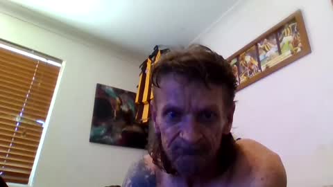 Snapshot of niceozziecockxxx chatting on 02-14-25, 02:39 Sexiishaine online show from 02-14-25, 02:39