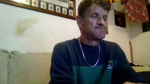 Snapshot of niceozziecockxxx chatting on 10-04-25, 07:56 Sexiishaine online show from 10-04-25, 07:56