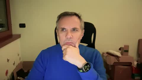 Snapshot of niceshy_71 chatting on 01-18-25, 04:53 Andrew online show from 01-18-25, 04:53