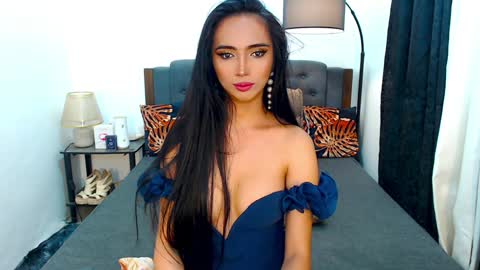 Snapshot of nicetouch_69 chatting on 12-08-24, 06:01 Olivia online show from 12-08-24, 06:01