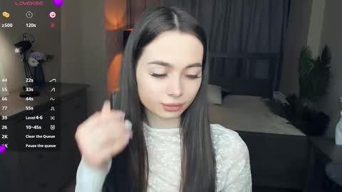 Snapshot of nichelledorris chatting on 02-14-26, 07:32 Nicole online show from 02-14-26, 07:32