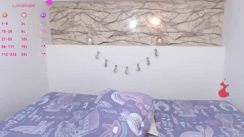 Nichol Scully online show from 03-09-25, 07:48
