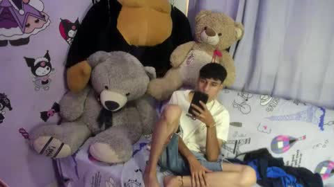 Snapshot of nick_damon chatting on 02-04-26, 06:03 Nick online show from 02-04-26, 06:03