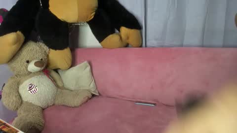 Snapshot of nick_damon chatting on 02-13-26, 08:49 Nick online show from 02-13-26, 08:49