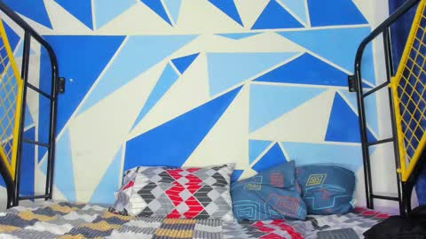 Snapshot of nick_damon chatting on 03-25-26, 01:44 Nick online show from 03-25-26, 01:44