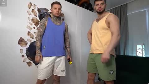 Snapshot of nick_howlenxx chatting on 10-23-25, 12:04 nick_howlenxx online show from 10-23-25, 12:04