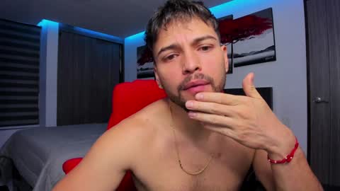 Nick Klaus online show from 01-28-25, 01:18