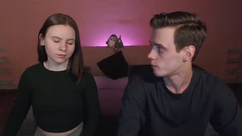 nick and molly online show from 01-04-25, 05:05