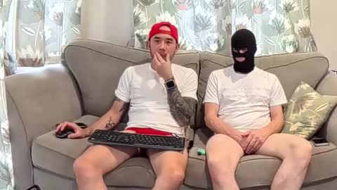 Snapshot of nickboiixx chatting on 09-20-25, 11:11 Nickboiix UK online show from 09-20-25, 11:11