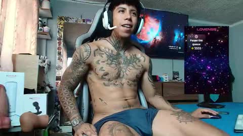 Nickhot0609 online show from 02-12-26, 08:26