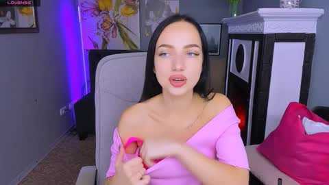nicki_lovex online show from 10-01-25, 06:08