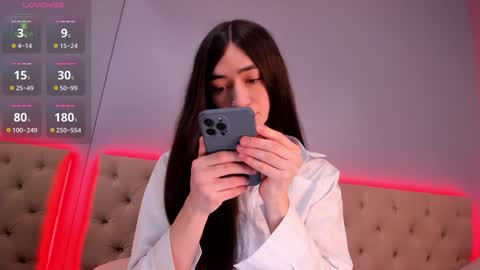 Nickie online show from 01-29-25, 04:36